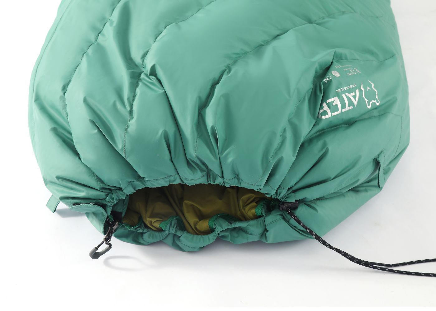 Smooth zipper closure of lightweight sleeping bag for easy use and ventilation control