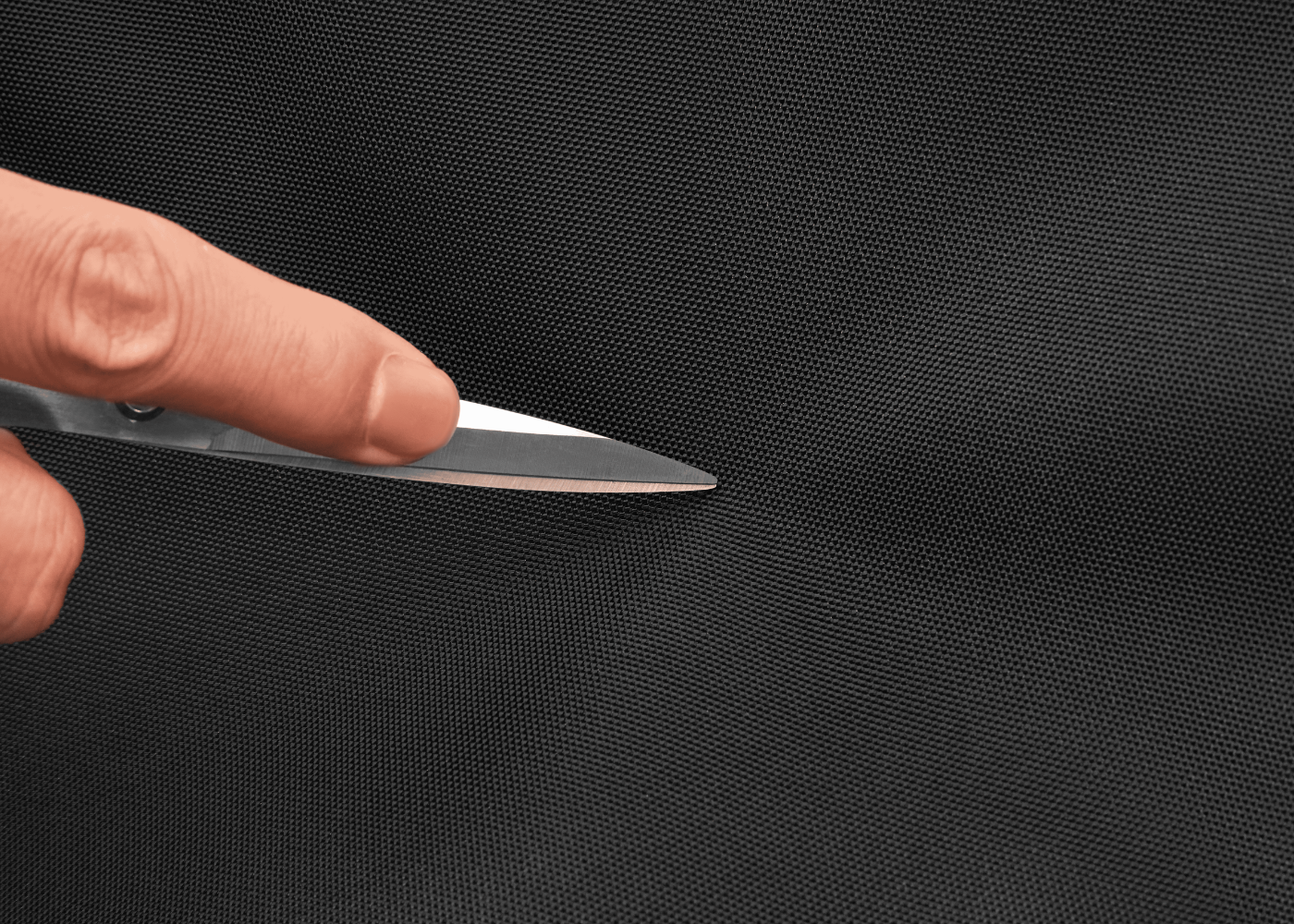 Durable 7075 aluminum alloy frame ensuring strong load capacity and stability