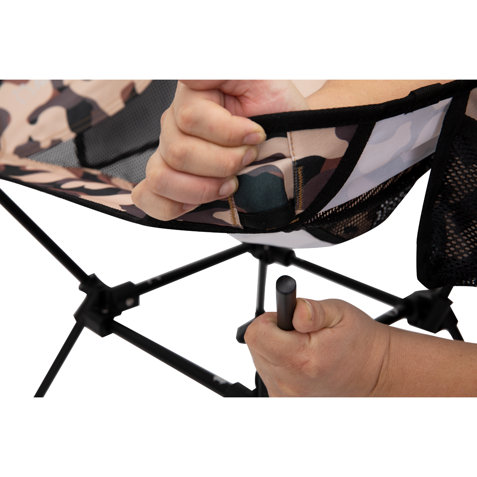  Close-up of high-strength aluminum frame and durable oxford fabric