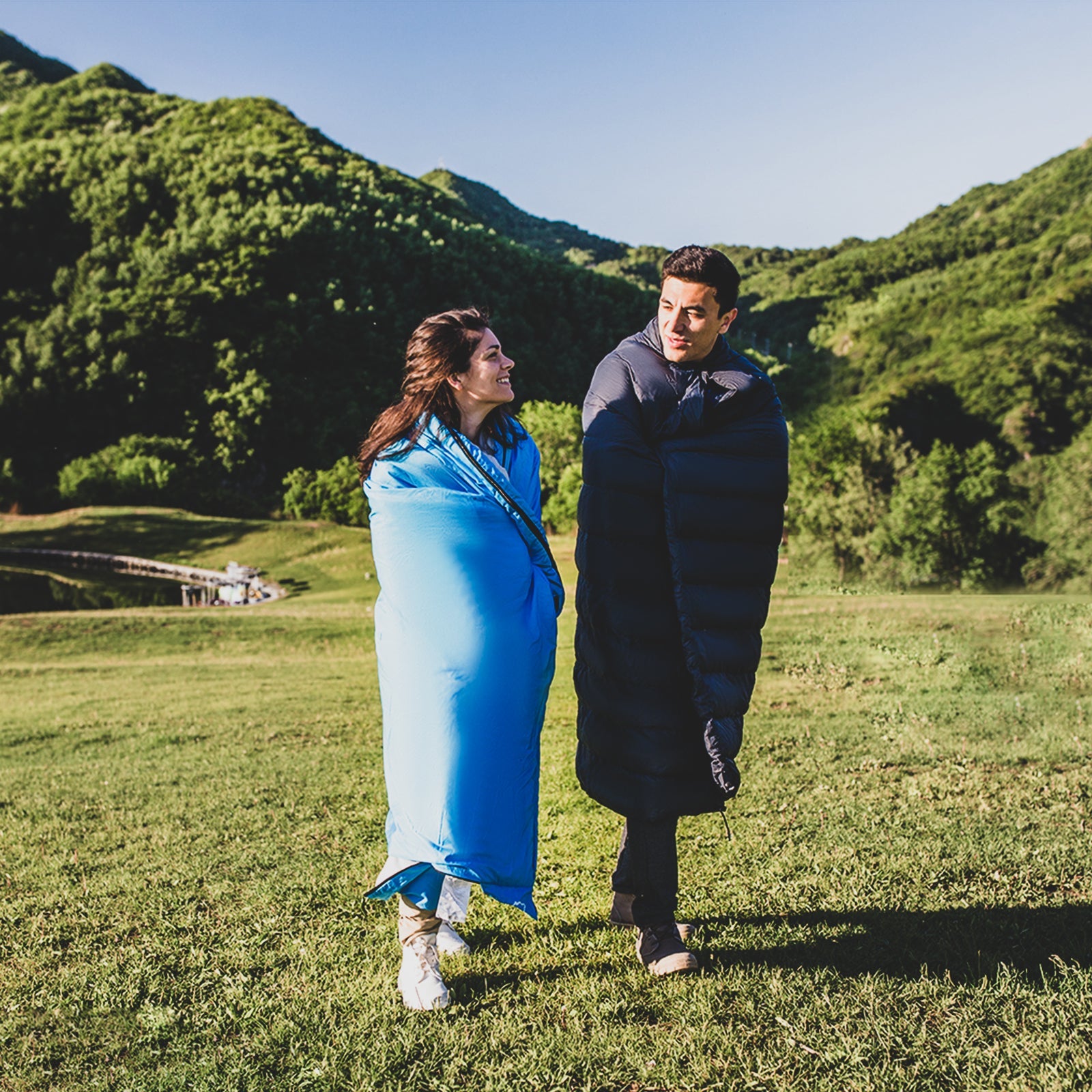 Unitymarts Down Blanket Waterproof Wearable Compact Blanket