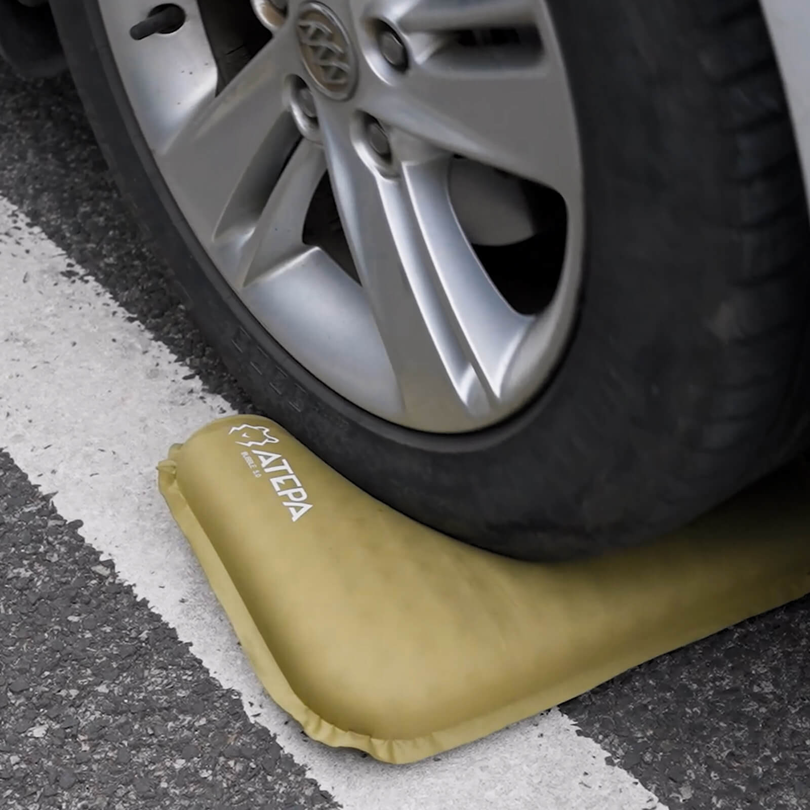 Durable outdoor deep seat cushion tested for pressure resistance under car weight